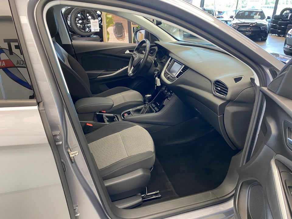 Opel Grandland X 1,2 T 130 Impress 5d