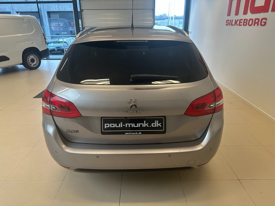 Peugeot 308 1,2 e-THP 130 Allure SW 5d