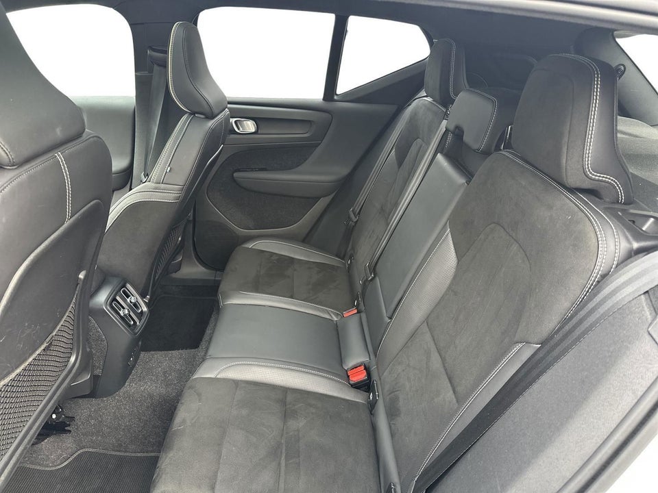 Volvo XC40 P8 ReCharge Twin Pro 5d