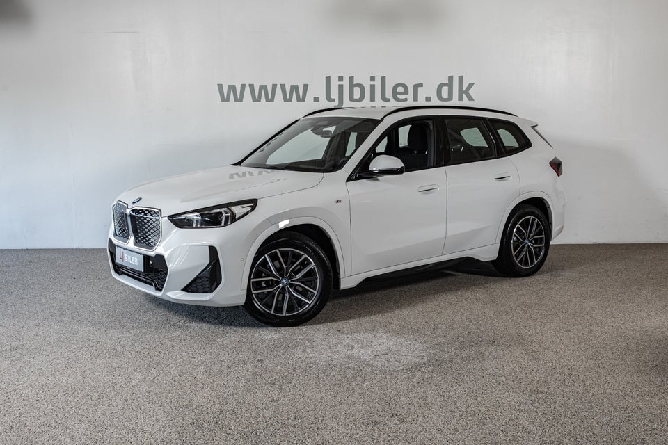 BMW iX1 eDrive20 M-Sport 5d