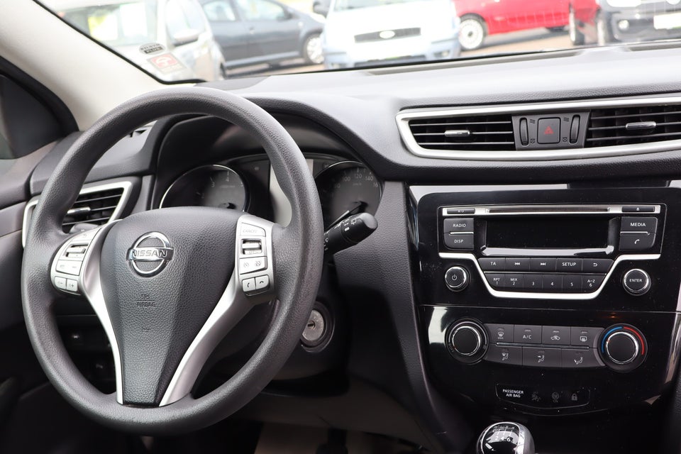 Nissan Qashqai 1,2 Dig-T 115 Tekna 5d