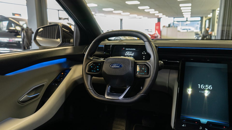 Ford Explorer 77 Premium Extended Range 5d