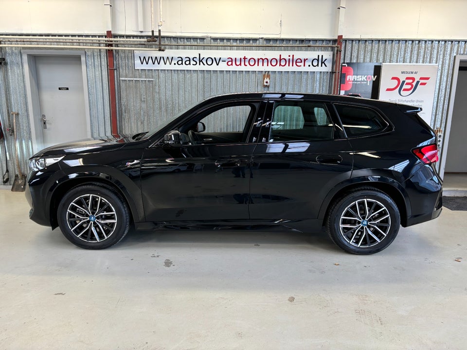 BMW iX1 xDrive30 M-Sport 5d