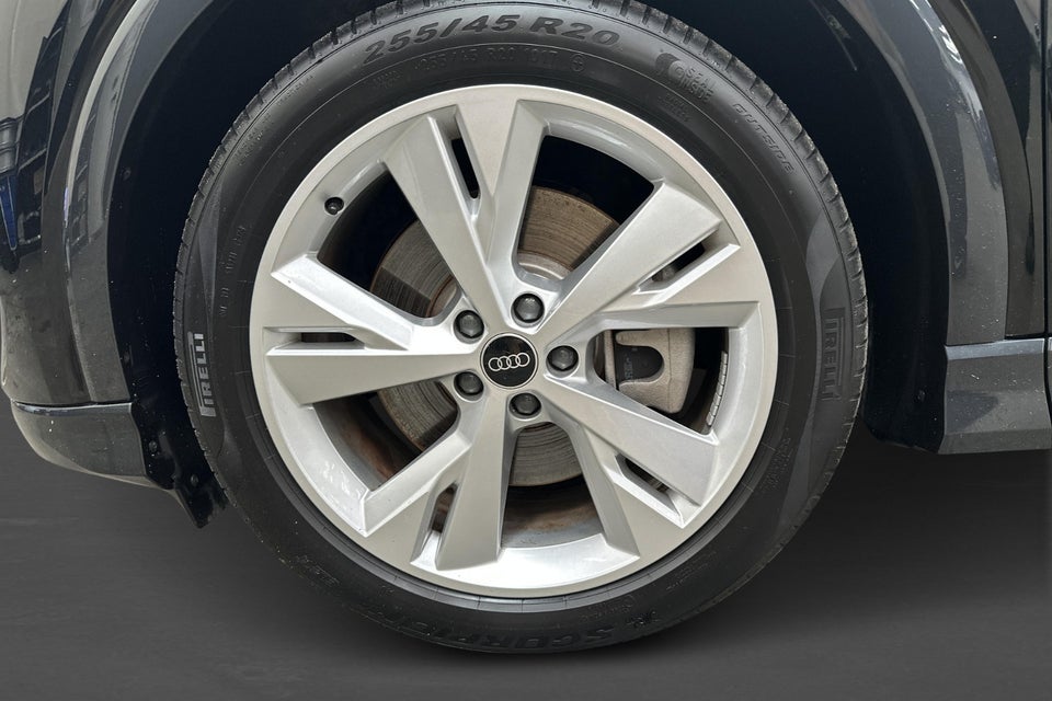 Audi Q4 e-tron 45 Progress 5d