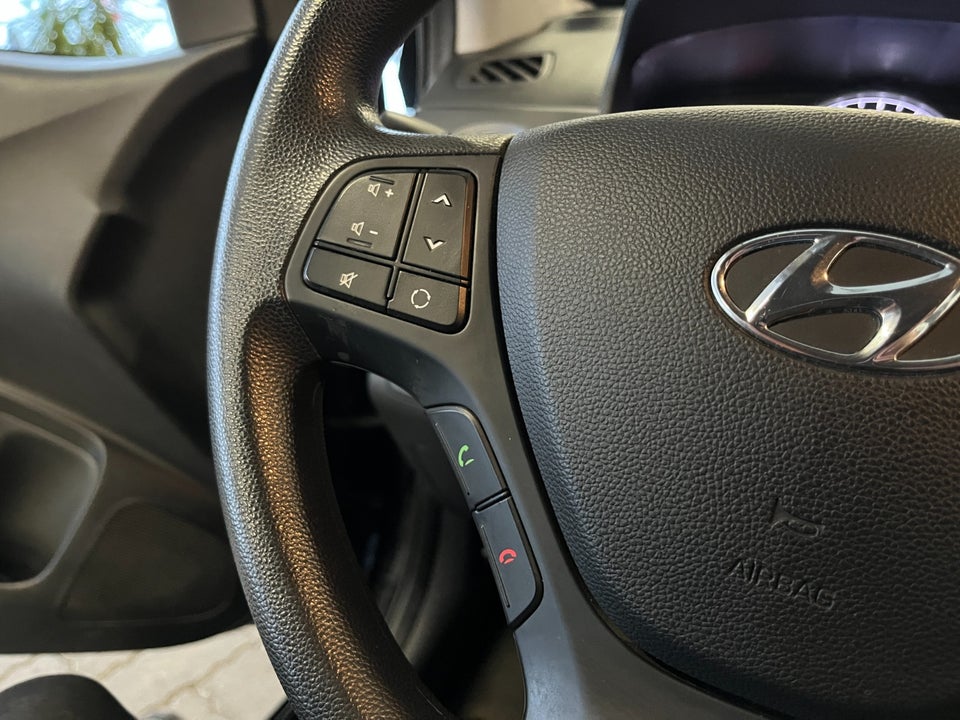 Hyundai i10 1,0 Premium 5d