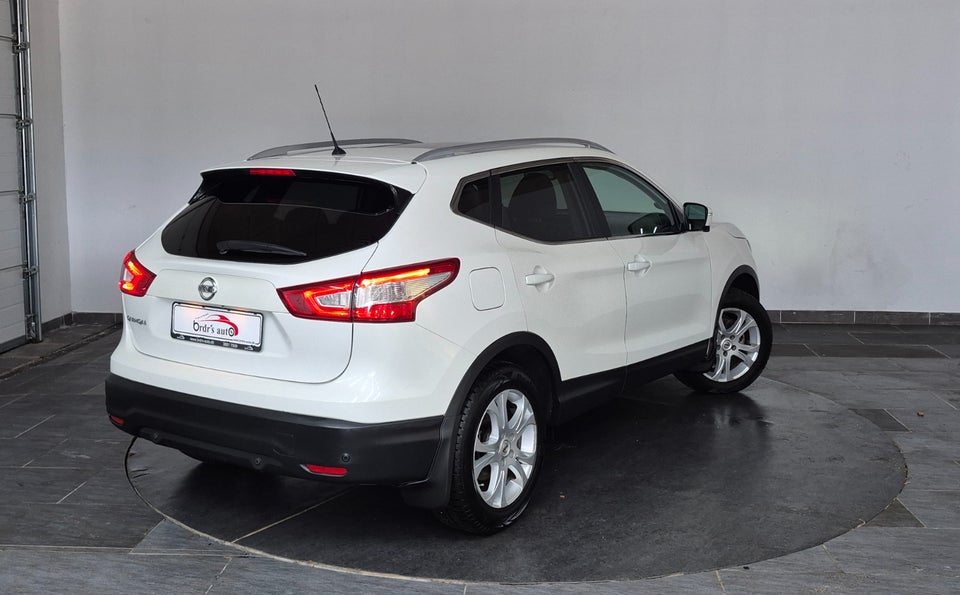Nissan Qashqai 1,2 Dig-T 115 Tekna 5d
