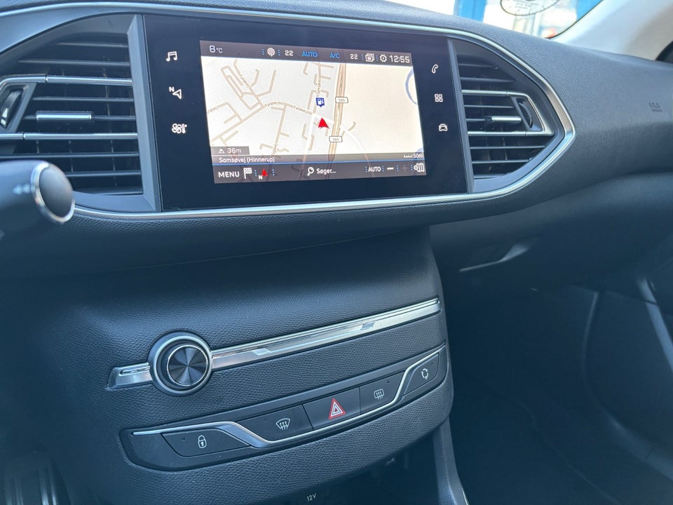 Peugeot 308 1,5 BlueHDi 130 Allure Pack SW 5d