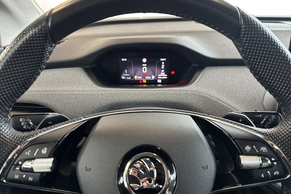 Skoda Enyaq 80 iV Loft 5d