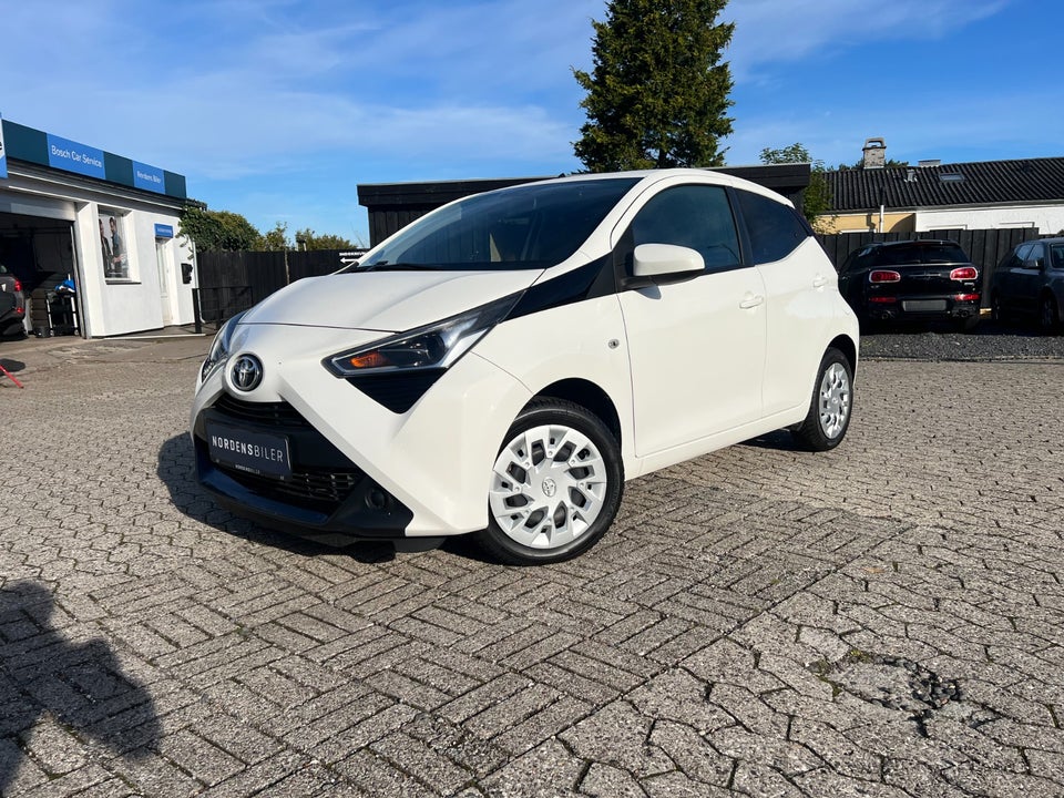 Toyota Aygo 1,0 VVT-i x-pression 5d