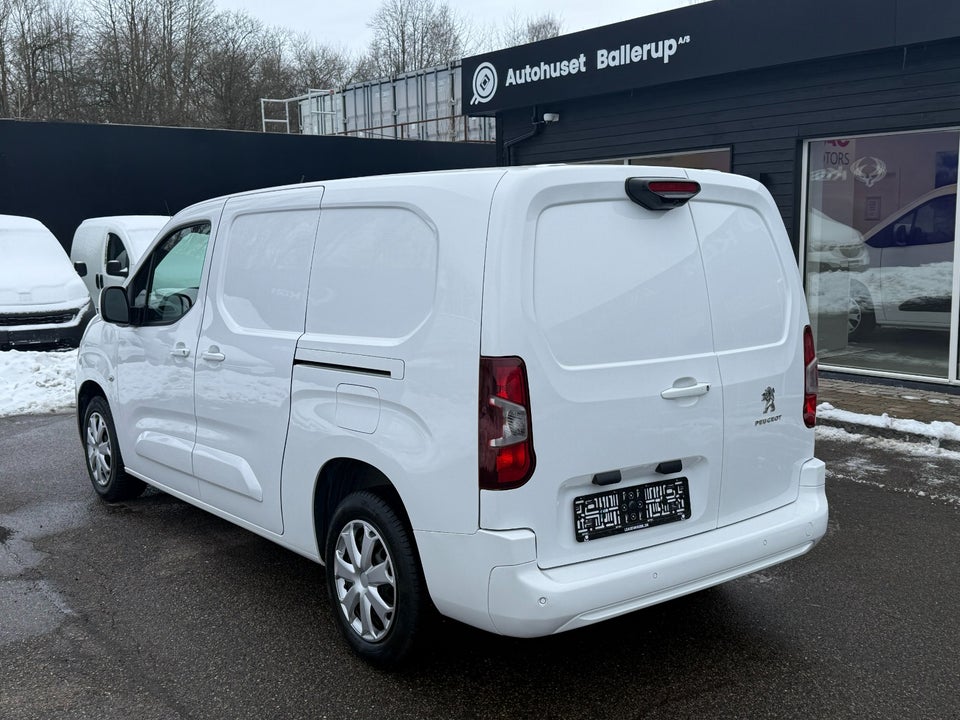 Peugeot Partner 1,5 BlueHDi 130 L2V2 Ultimate EAT8 Van