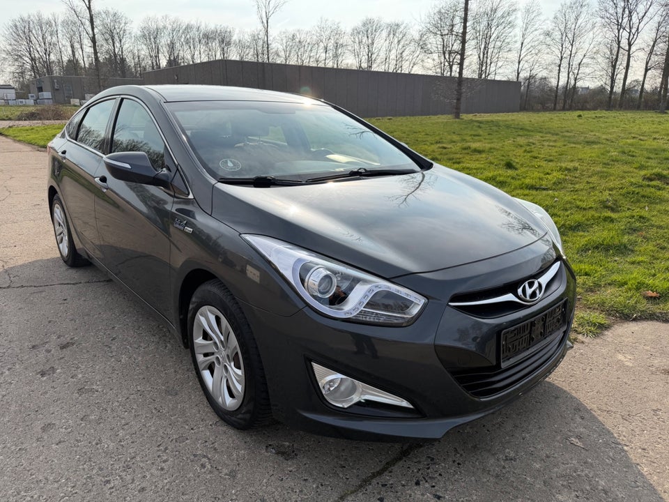 Hyundai i40 1,7 CRDi 115 Style 4d