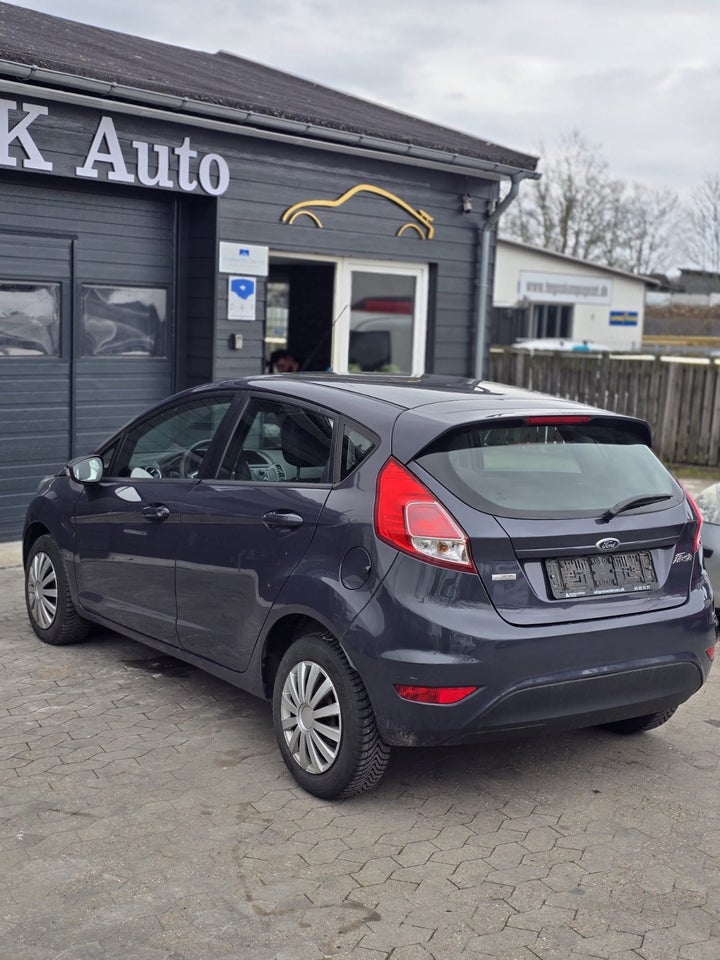 Ford Fiesta 1,0 65 Titanium 5d
