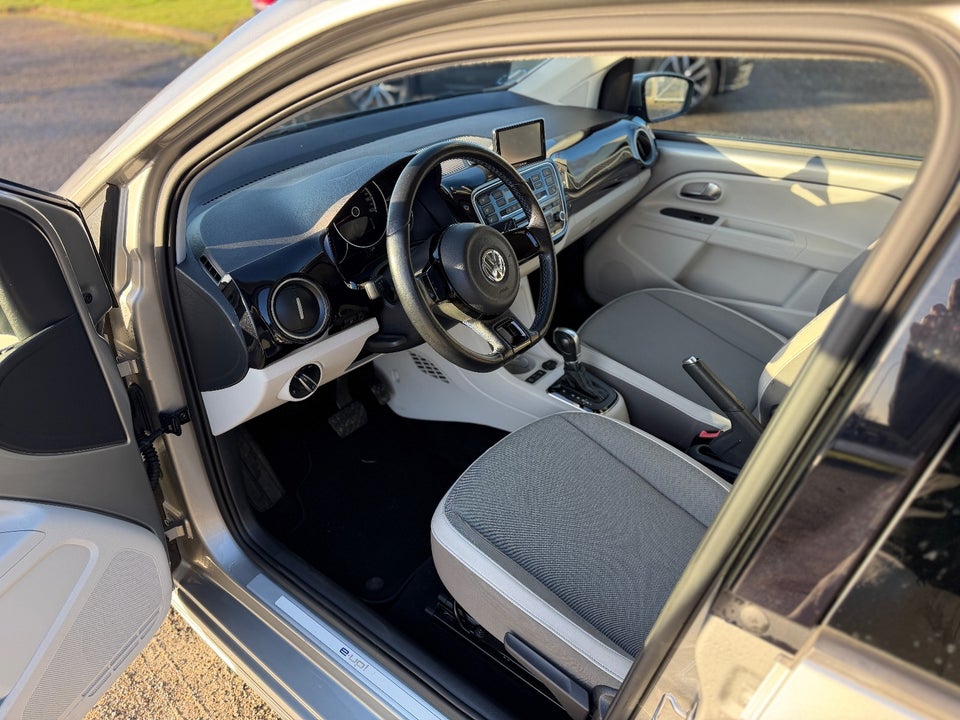 VW e-Up! High Up! 5d