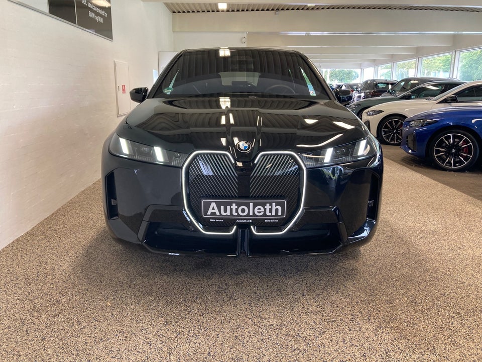 BMW iX xDrive45 M-Sport 5d