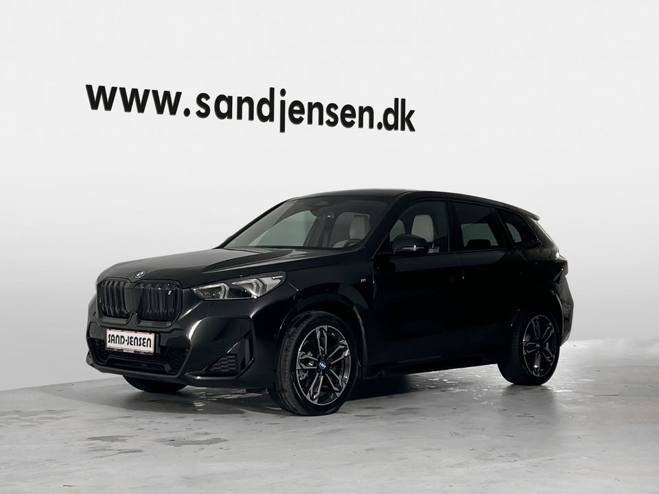 BMW iX1 xDrive30 M-Sport 5d