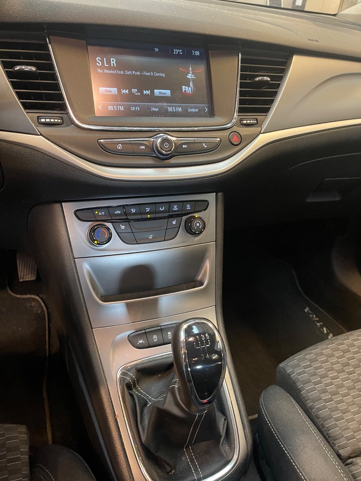 Opel Astra 1,0 T 105 Enjoy 5d