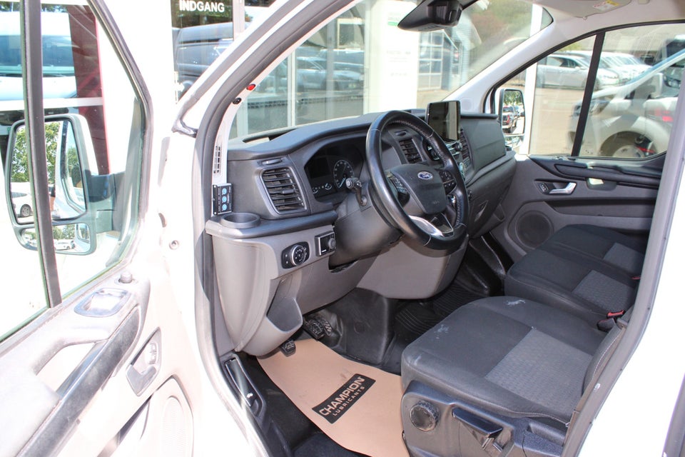 Ford Transit Custom 300 L2 2,0 TDCi 130 Trend