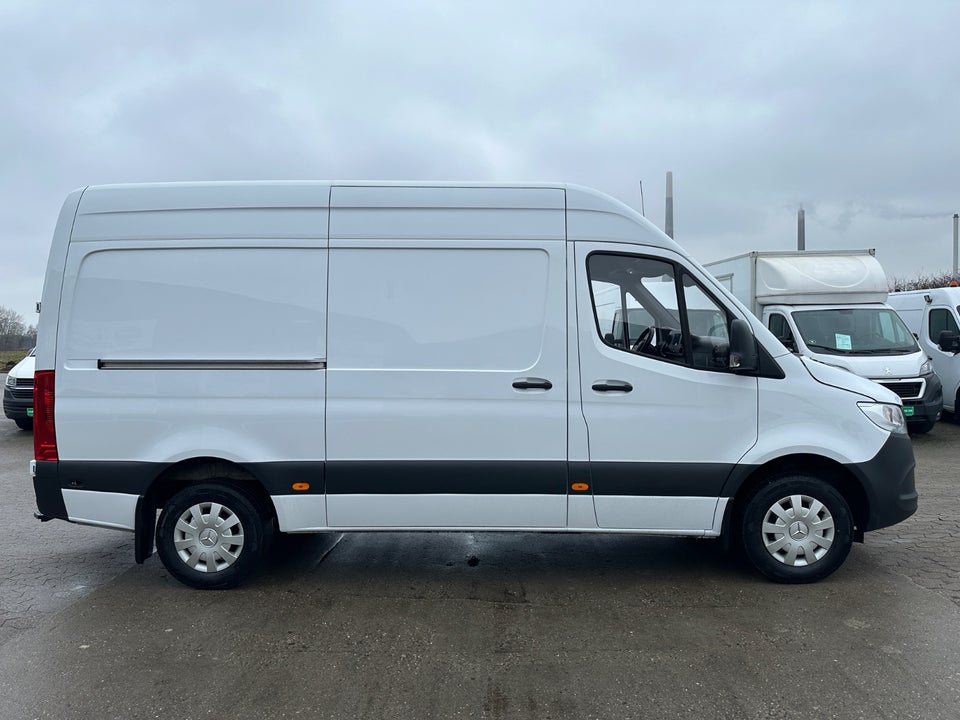 Mercedes Sprinter 317 2,0 CDi A2 Kassevogn aut. RWD