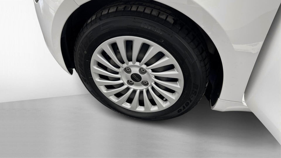 Fiat 500e 24 Action 3d