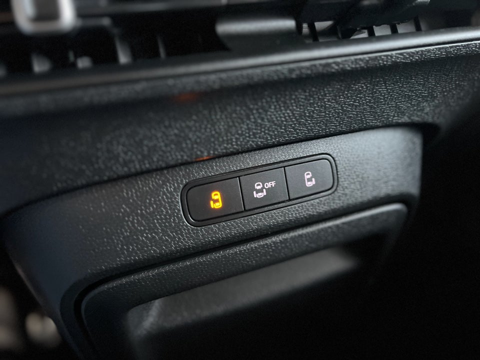 VW ID.Buzz 77 Pro SWB 5d