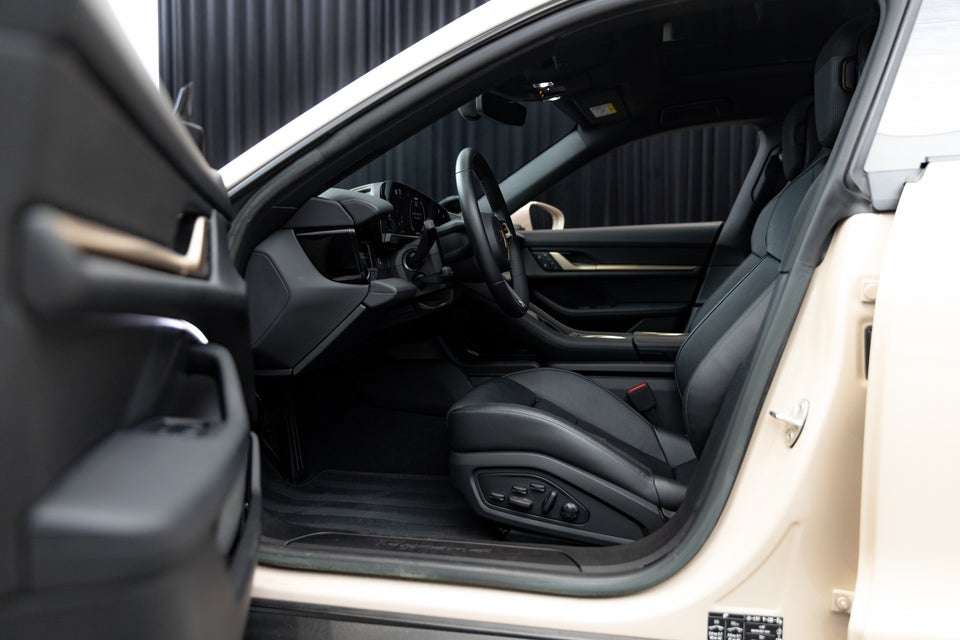 Porsche Taycan 4 Performance+ Cross Turismo 5d