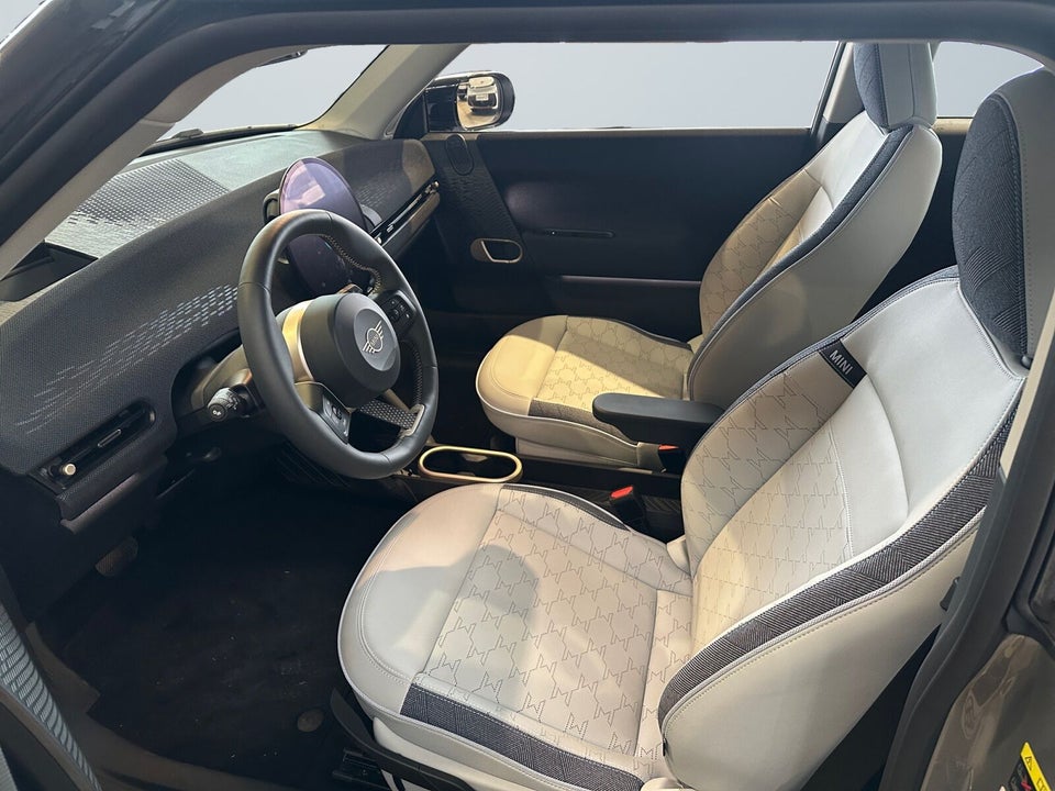 MINI Cooper E Classic Trim S 3d