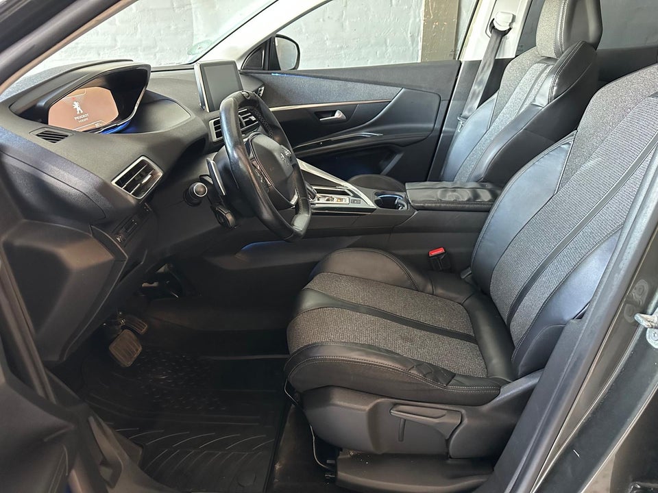Peugeot 3008 1,6 BlueHDi 120 Allure EAT6 5d