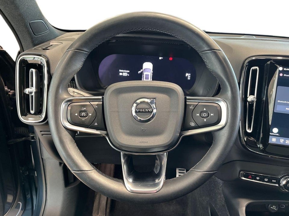 Volvo XC40 P6 ReCharge Pro 5d