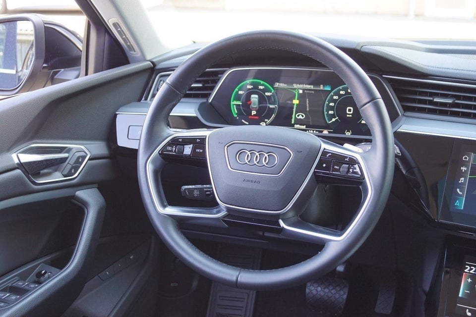 Audi e-tron 55 Advanced quattro 5d