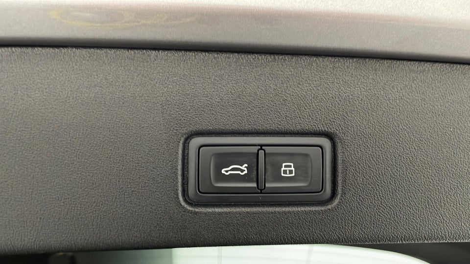 Audi Q4 e-tron 45 Attitude quattro 5d