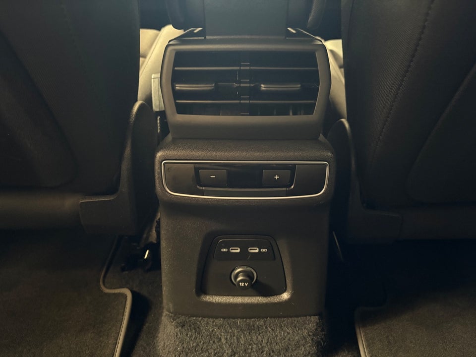 Audi Q4 e-tron 40 Advanced 5d
