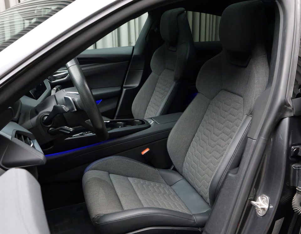 Audi e-tron GT quattro 4d