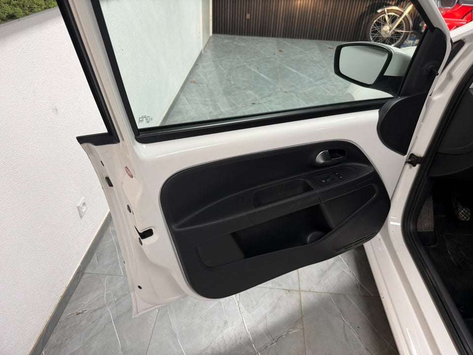 VW Up! 1,0 60 Club Up! BMT 5d