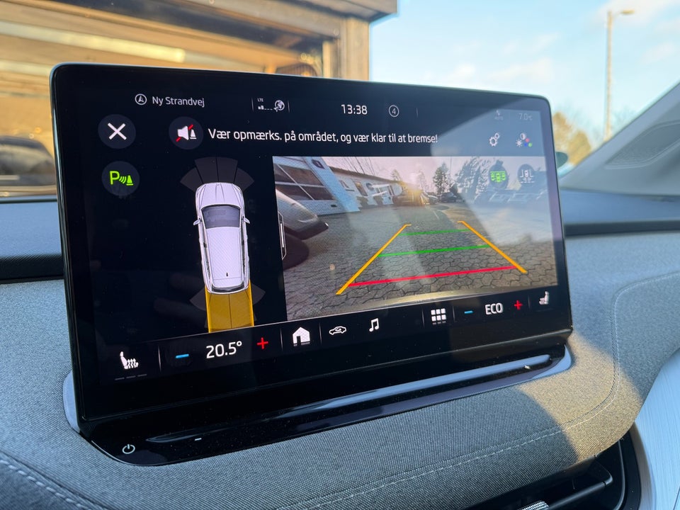 Skoda Enyaq 60 iV Loft 5d