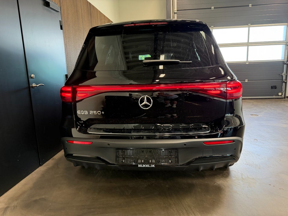 Mercedes EQB250+ AMG Advance 5d