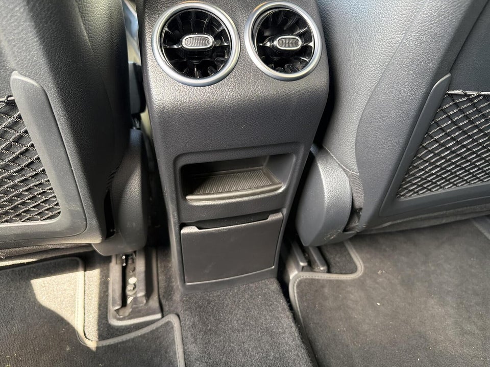 Mercedes EQB250 AMG Line 5d