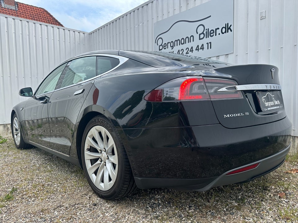 Tesla Model S 90D 5d