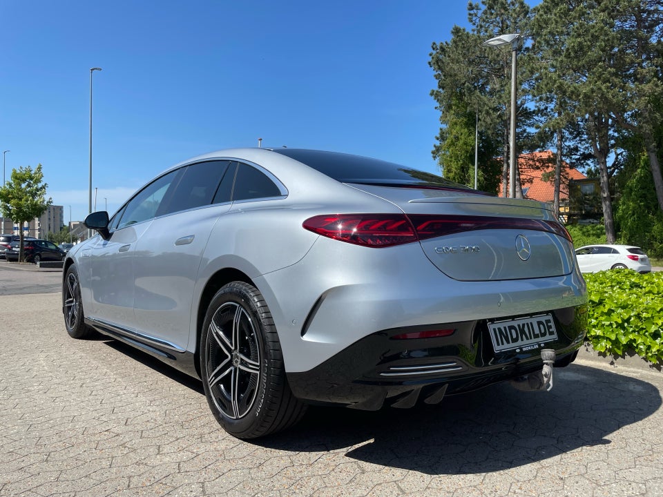 Mercedes EQE300 AMG Line 4d