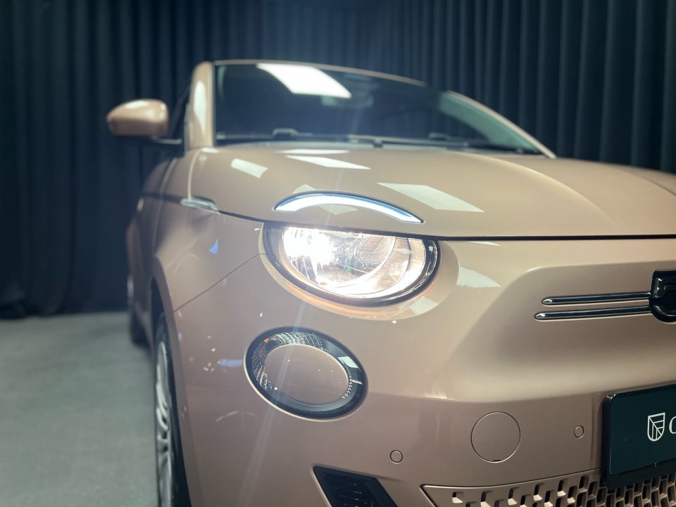 Fiat 500e 42 Icon 3d