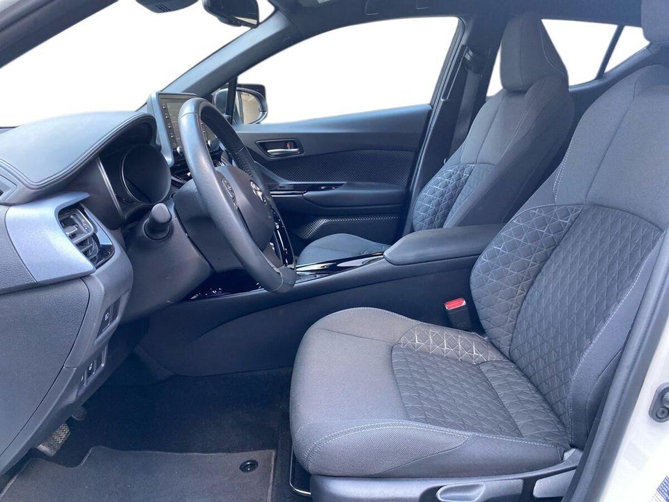 Toyota C-HR 1,8 Hybrid C-LUB Premium CVT 5d