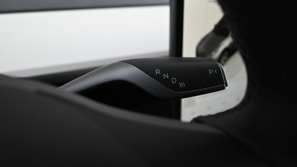 Tesla Model Y Long Range AWD 5d