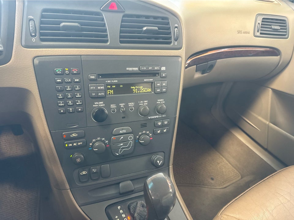 Volvo V70 2,4 T Cross Country aut. AWD 5d