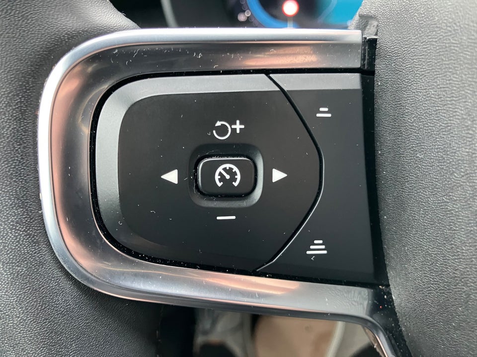 Volvo XC40 P6 ReCharge Core 5d