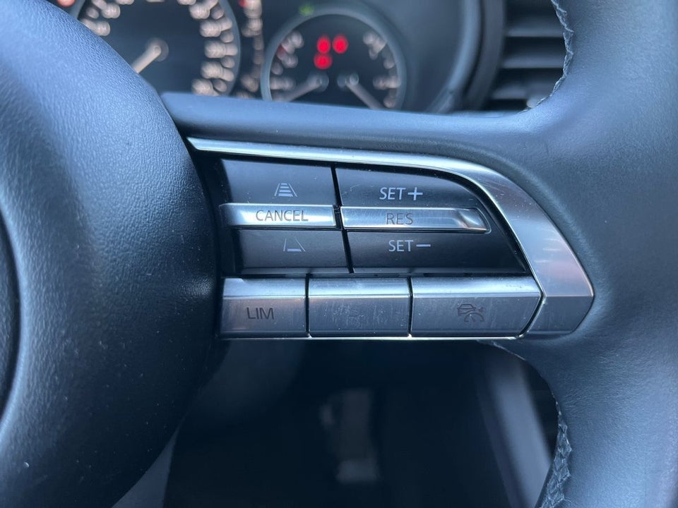 Mazda 3 2,0 SkyActiv-G 122 Sky 5d