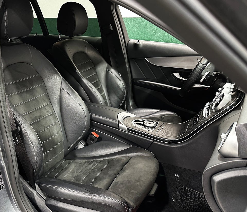 Mercedes C220 d 2,0 AMG Line stc. aut. 5d