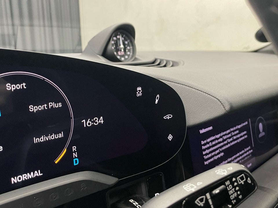 Porsche Taycan 4 Performance+ Cross Turismo 5d