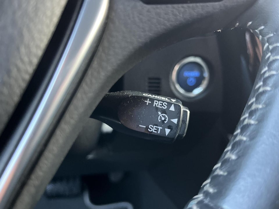 Toyota Auris 1,8 Hybrid H2 Comfort Touring Sports CVT 5d