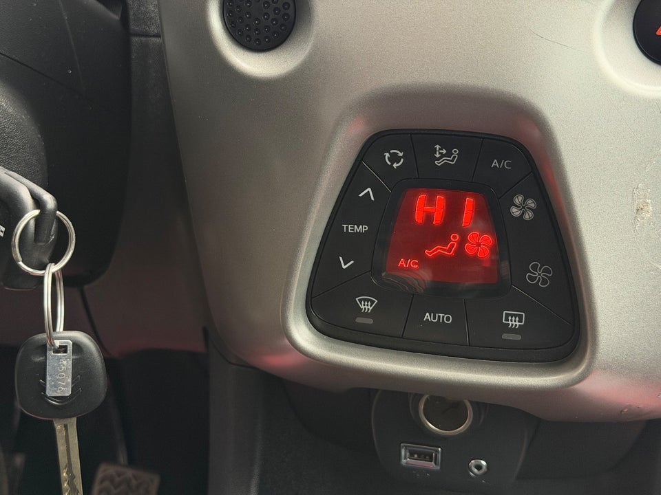 Citroën C1 1,2 PureTech Feel 5d