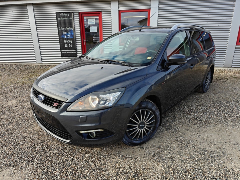 Ford Focus 1,6 TDCi 90 Titanium stc. 5d