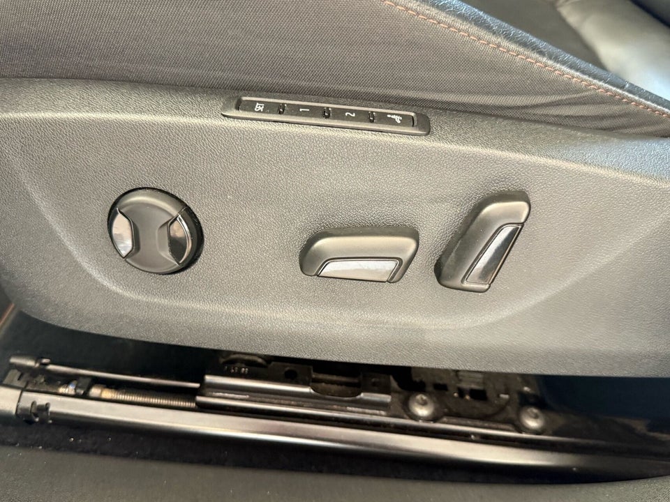 Skoda Enyaq 80 iV Selection Suite 5d